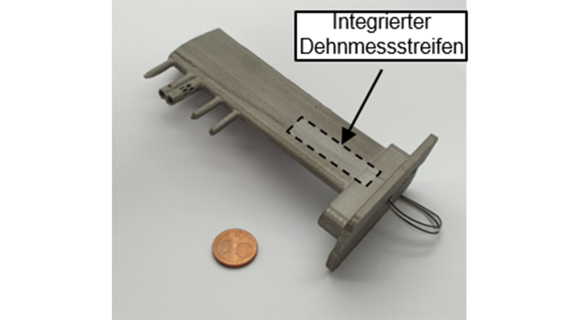 Dieser Prüfkopf mit integriertem Sensor für Test-Flugmotoren ist in einer Kooperation zwischen Fraunhofer IGCV und Vectoflow entstanden. Bild: Vectoflow  / Fraunhofer IGCV