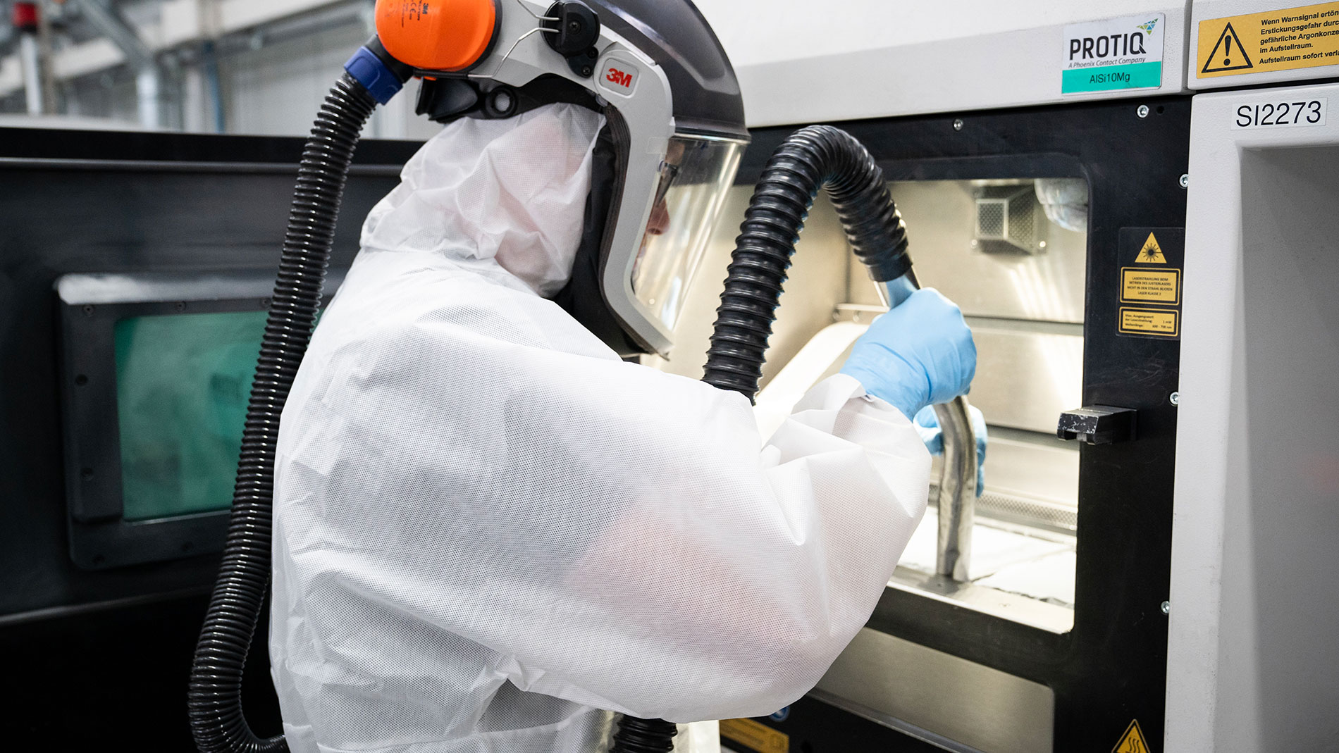 Unpacking as a part of the SLM process. Picture: Protiq