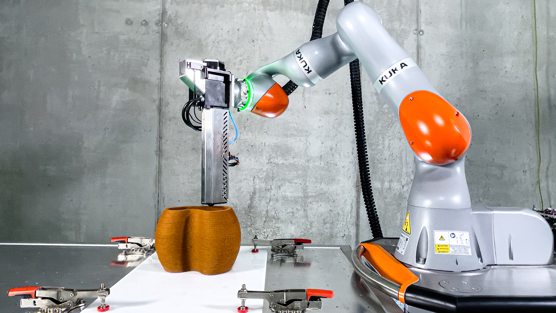 Robotic 3D printing setup. Image: Benjamin Kemper