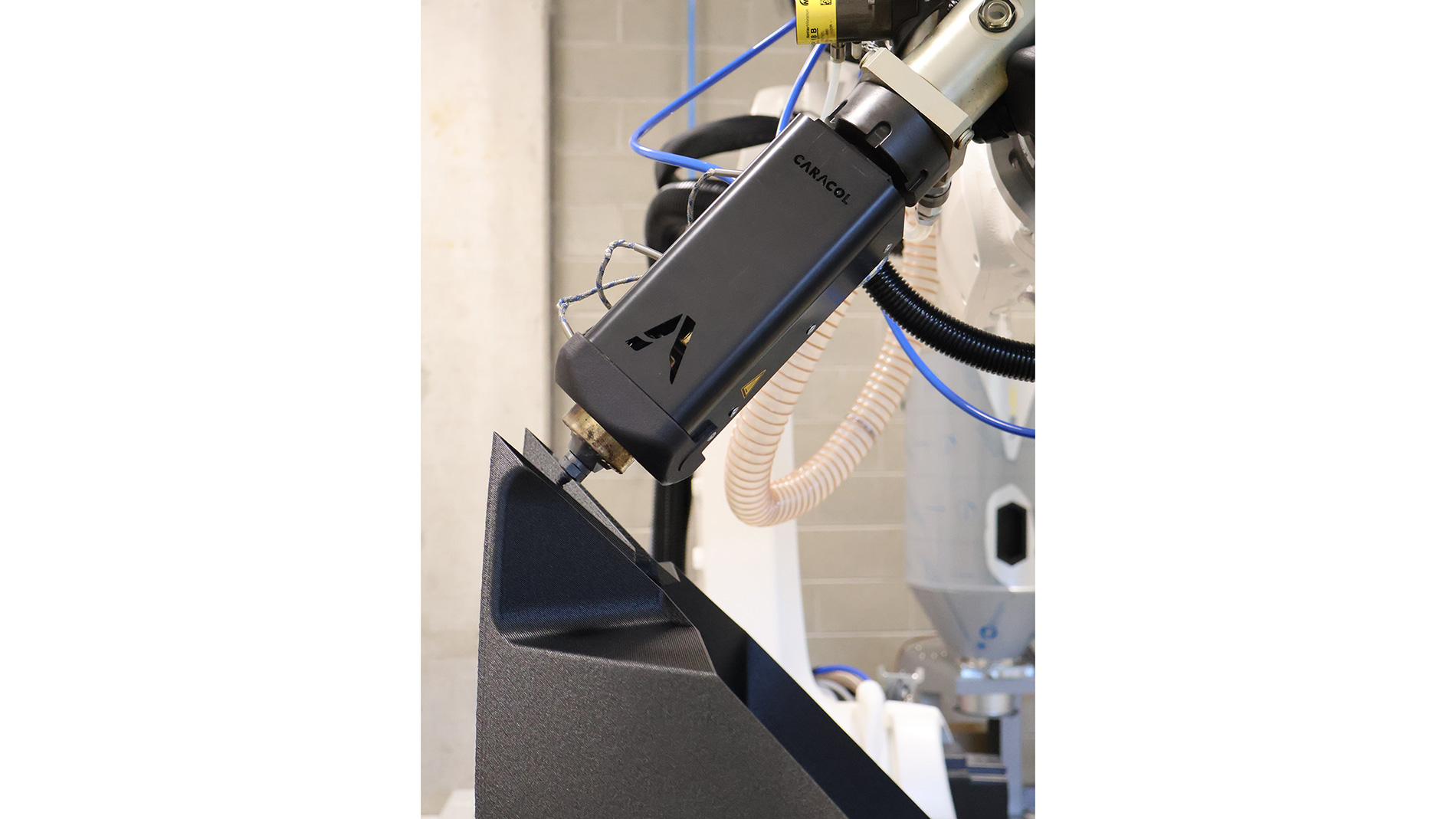The HA-Extruder in operation. Images: Caracol