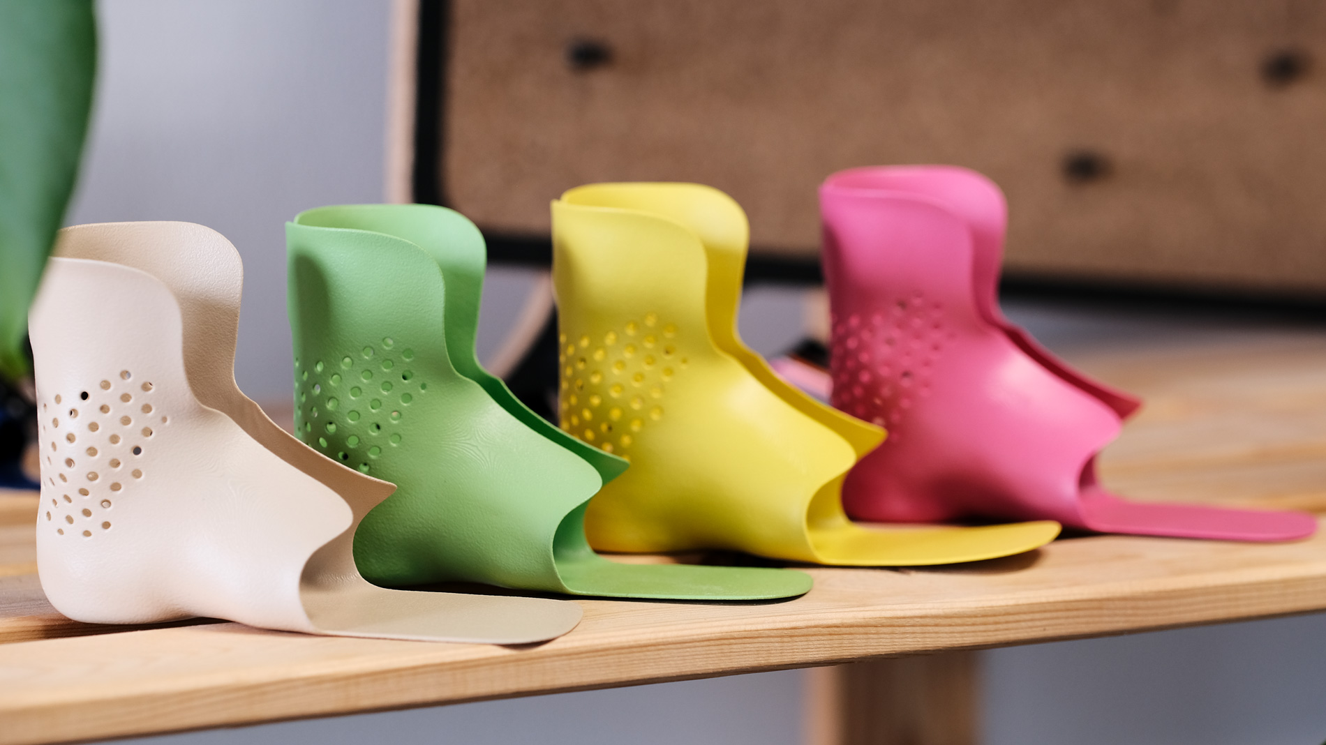 Diverse Orthesen, die über Nowecor gedruckt wurden. Bilder: Emil Wörgötter