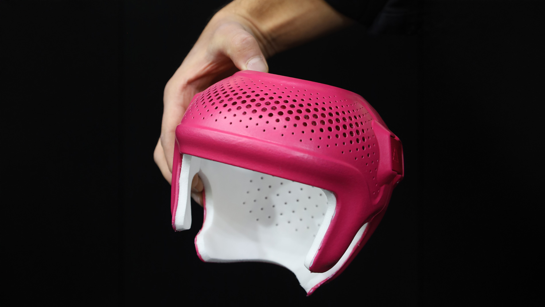 Cranialhelm, den Dyemansion auf der Formnext 2025 präsentierte. Bild: Thomas Masuch