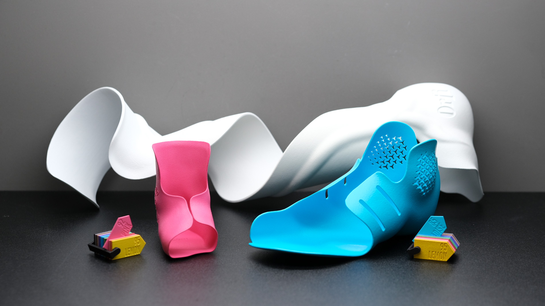 Diverse Orthesen, die über Nowecor gedruckt wurden. Bilder: Emil Wörgötter